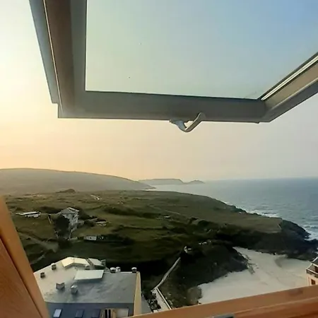 El Faro Atico Con Vistas Al Mar Apartament